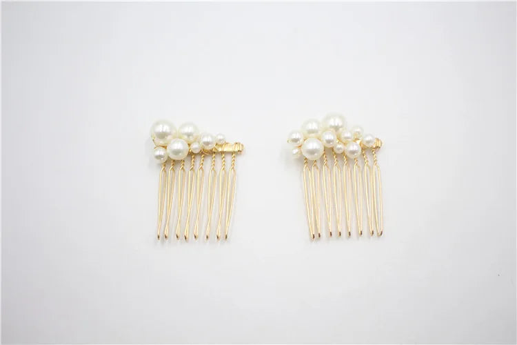 Pearl hair comb and pin set with gold-tone metal, clustered white pearls and comb teeth